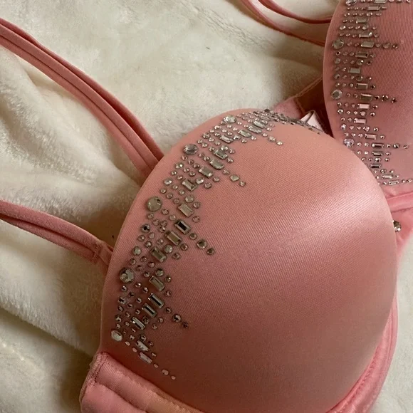 Victoria’s Secret Very Sexy Strapless Pink Crystal Embellished Bra - Picture 3 of 10